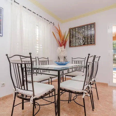 Casa Lena - With Private Pool In Portocolom Holiday home